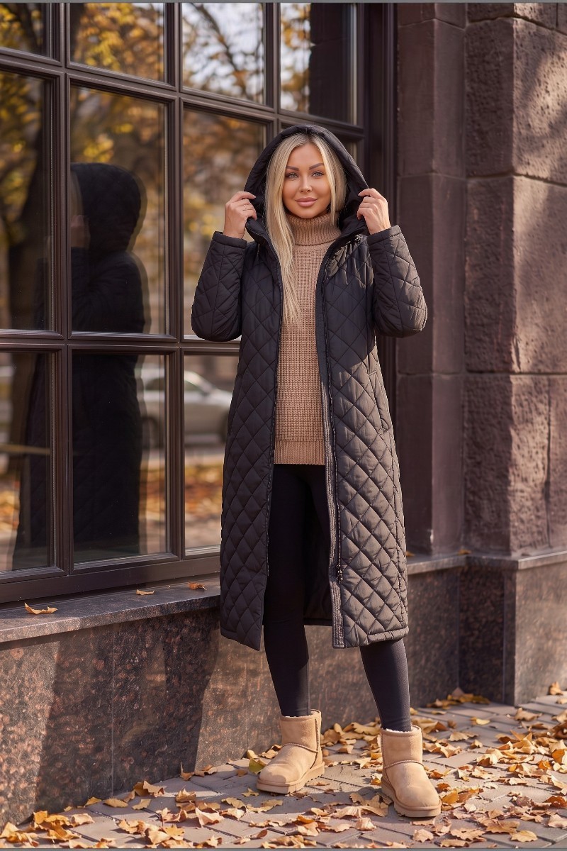 ilga striukė su gobtuvu – juoda ilga striukė su gobtuvu – juoda